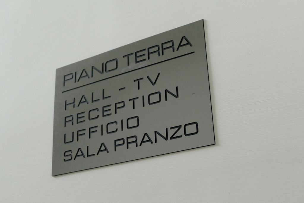 Hotel Desiree 2*